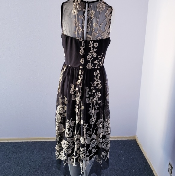 NWOT Black Floral Embroidered Sheer Long Dress 8 - Picture 2 of 7